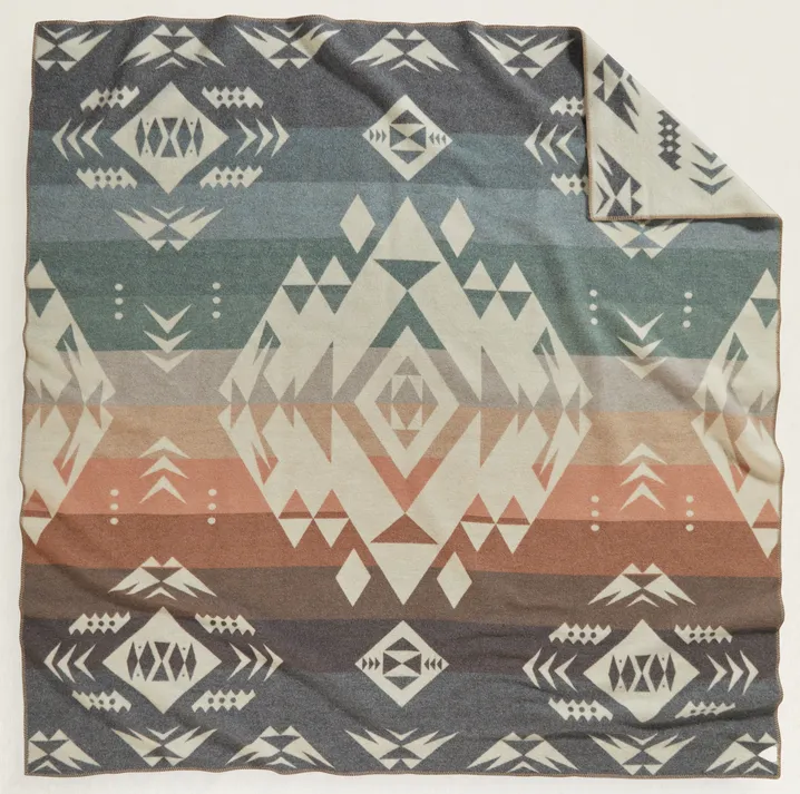 Pendleton Agate Beach Blanket