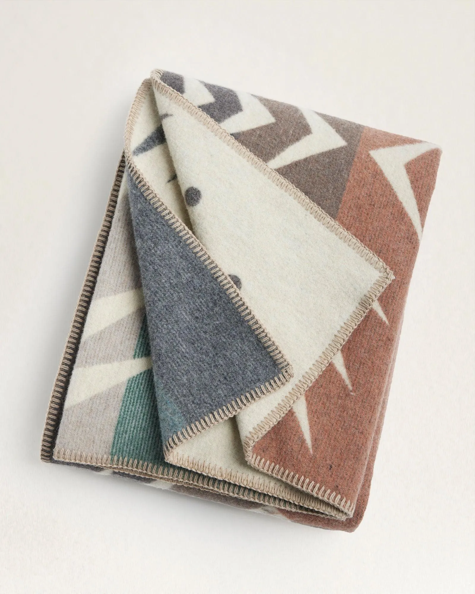 Pendleton Agate Beach Blanket