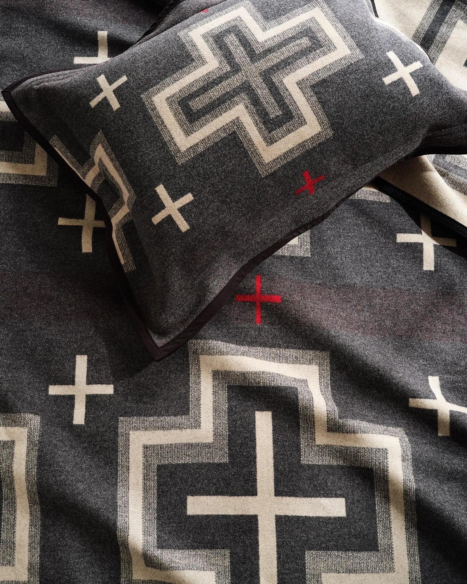 Pendleton San Miguel Reversible Blankets