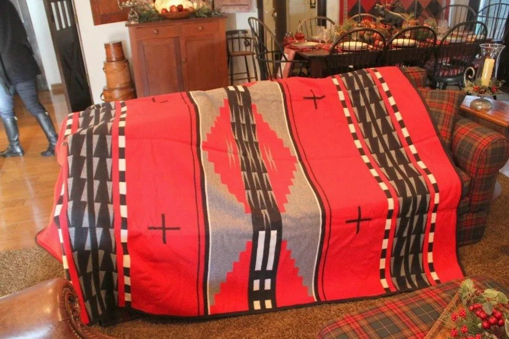 Pendleton Reversible Earth Blanket