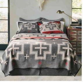 Pendleton San Miguel Reversible Blankets bookcase, standing shelf