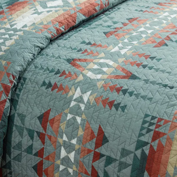 Pilot Rock Coverlet Set