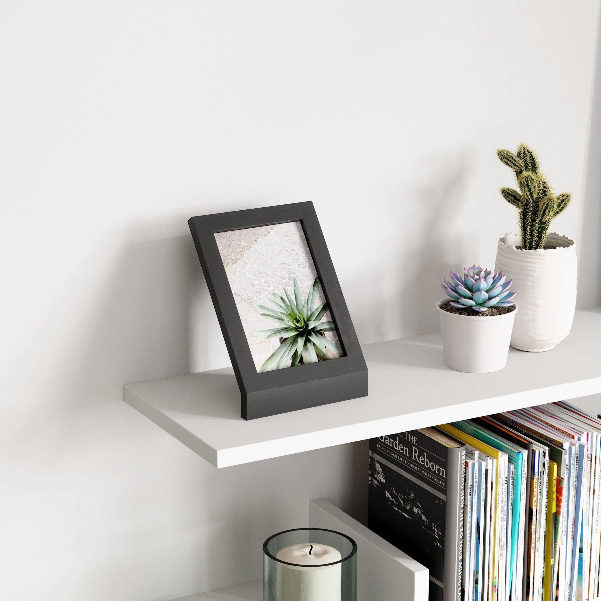 Podium Picture Frame