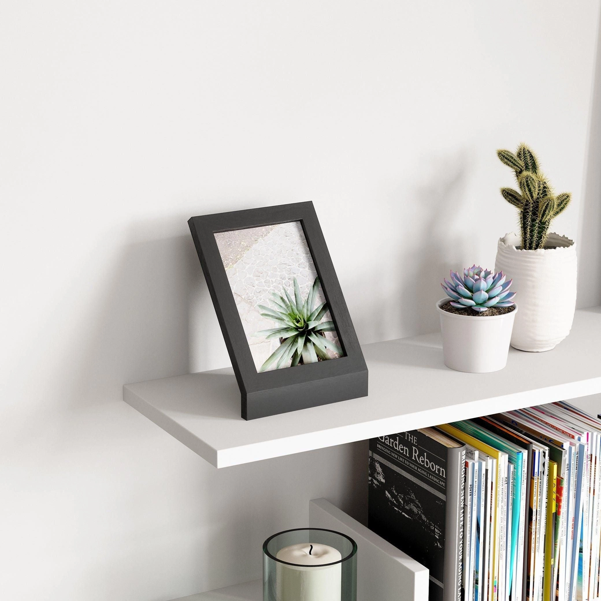 Podium Picture Frame