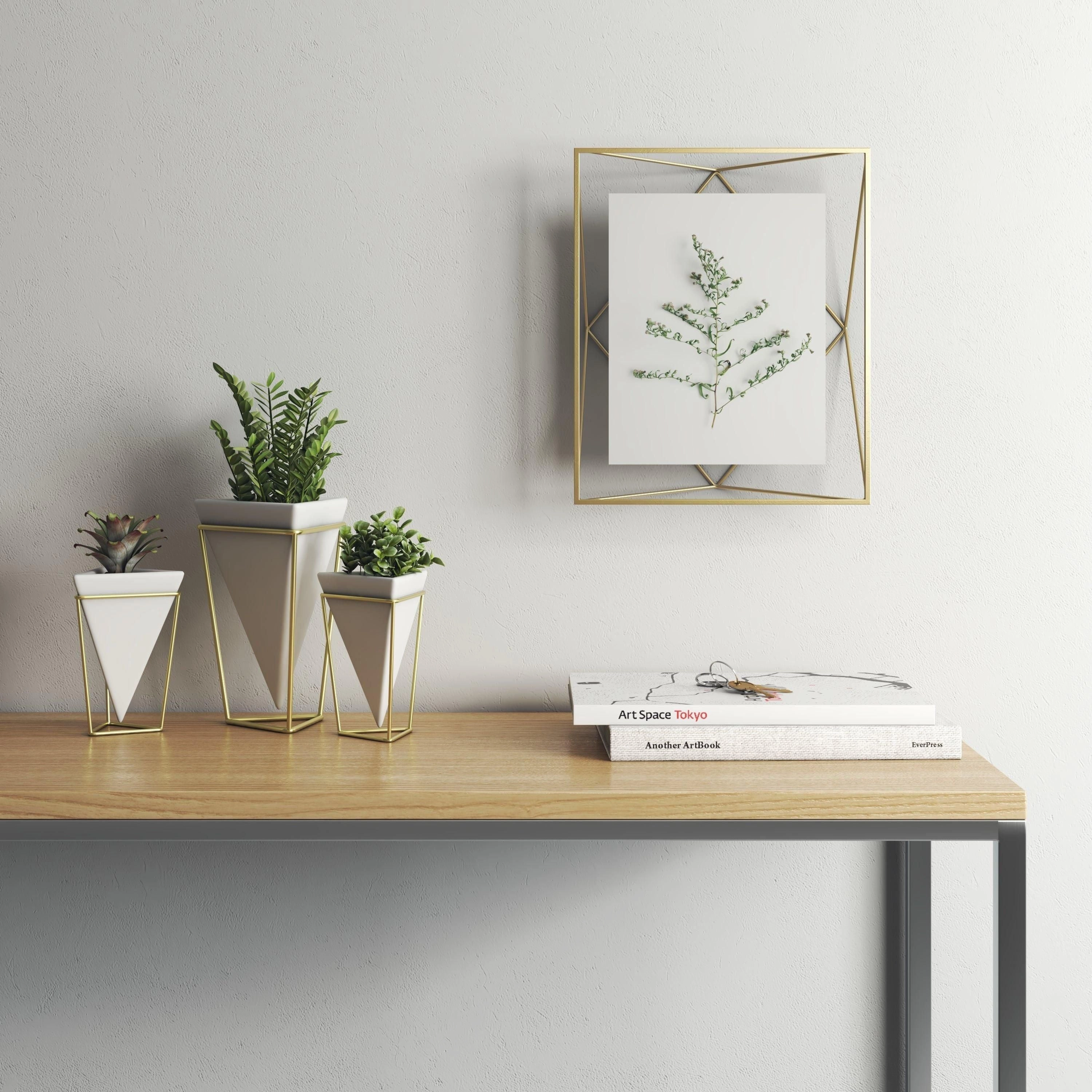 Prisma Picture Frame