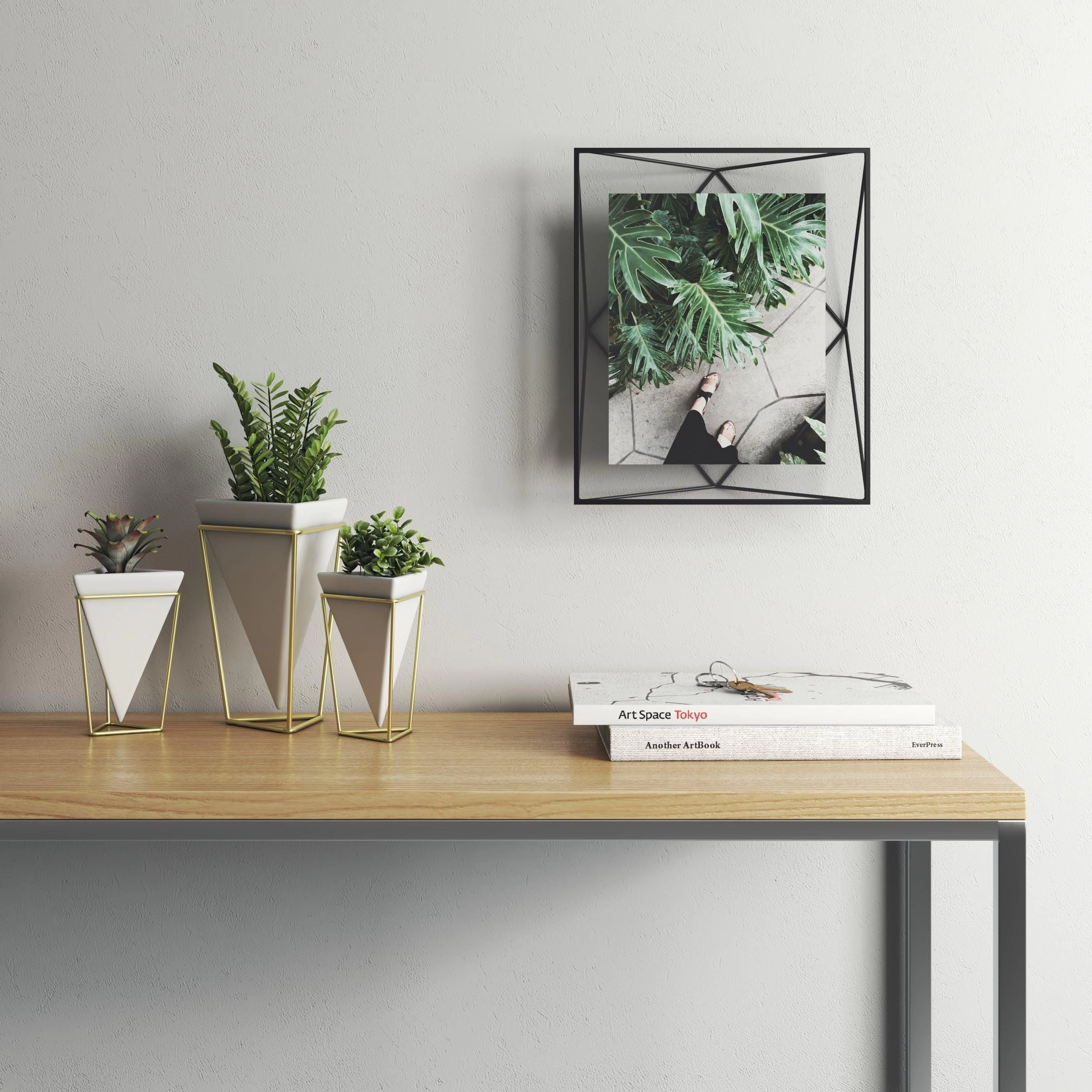 Prisma Picture Frame