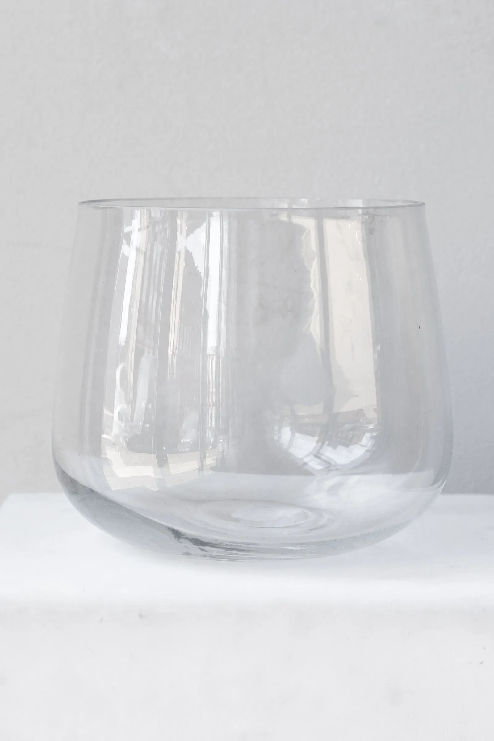 Reverse Taper Round Bottom Vase clear glass 6h x7w Vase,Flower Vase
