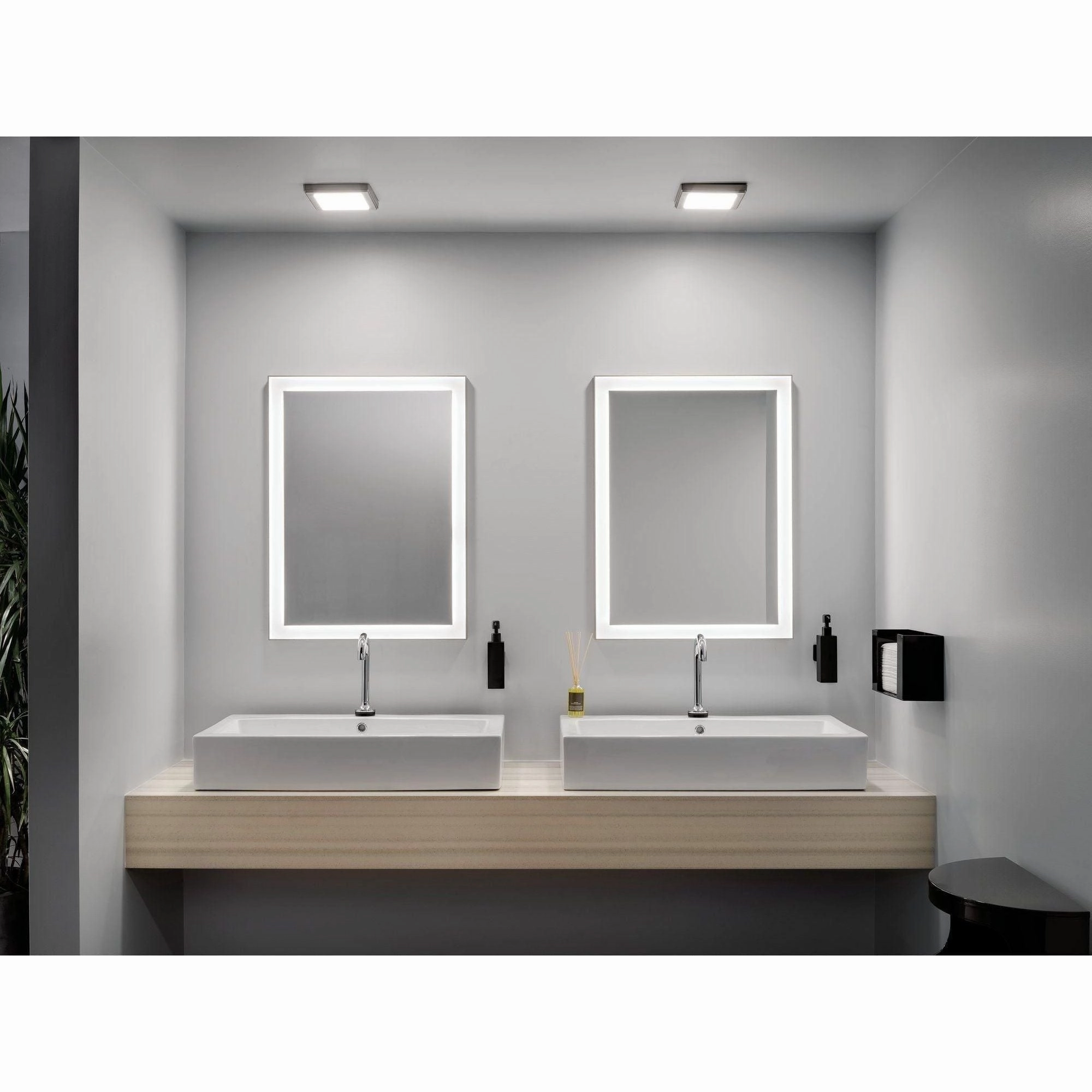Ryame Lighted Mirror