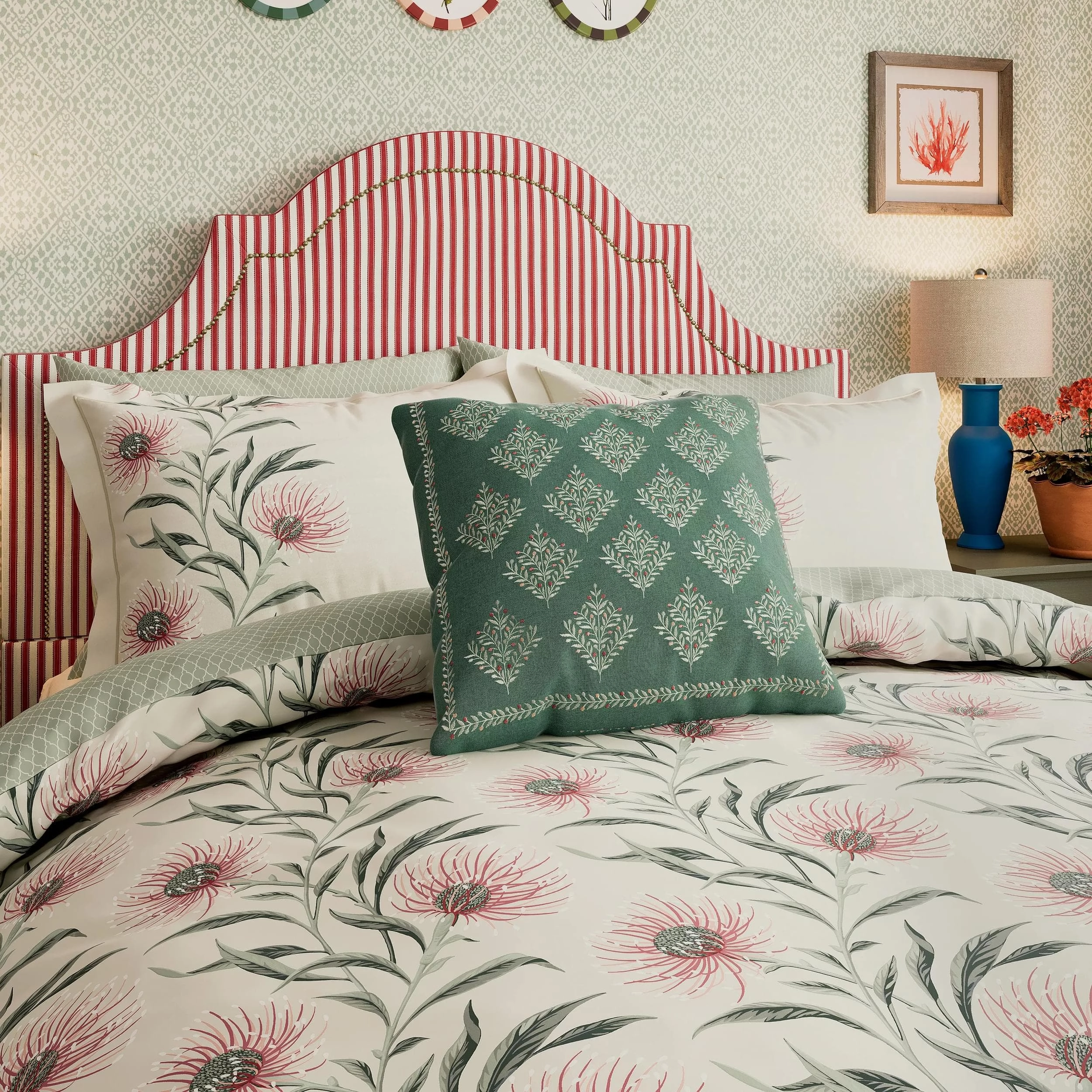 Sanderson Catherinae Cover Set King Size in Fuschia