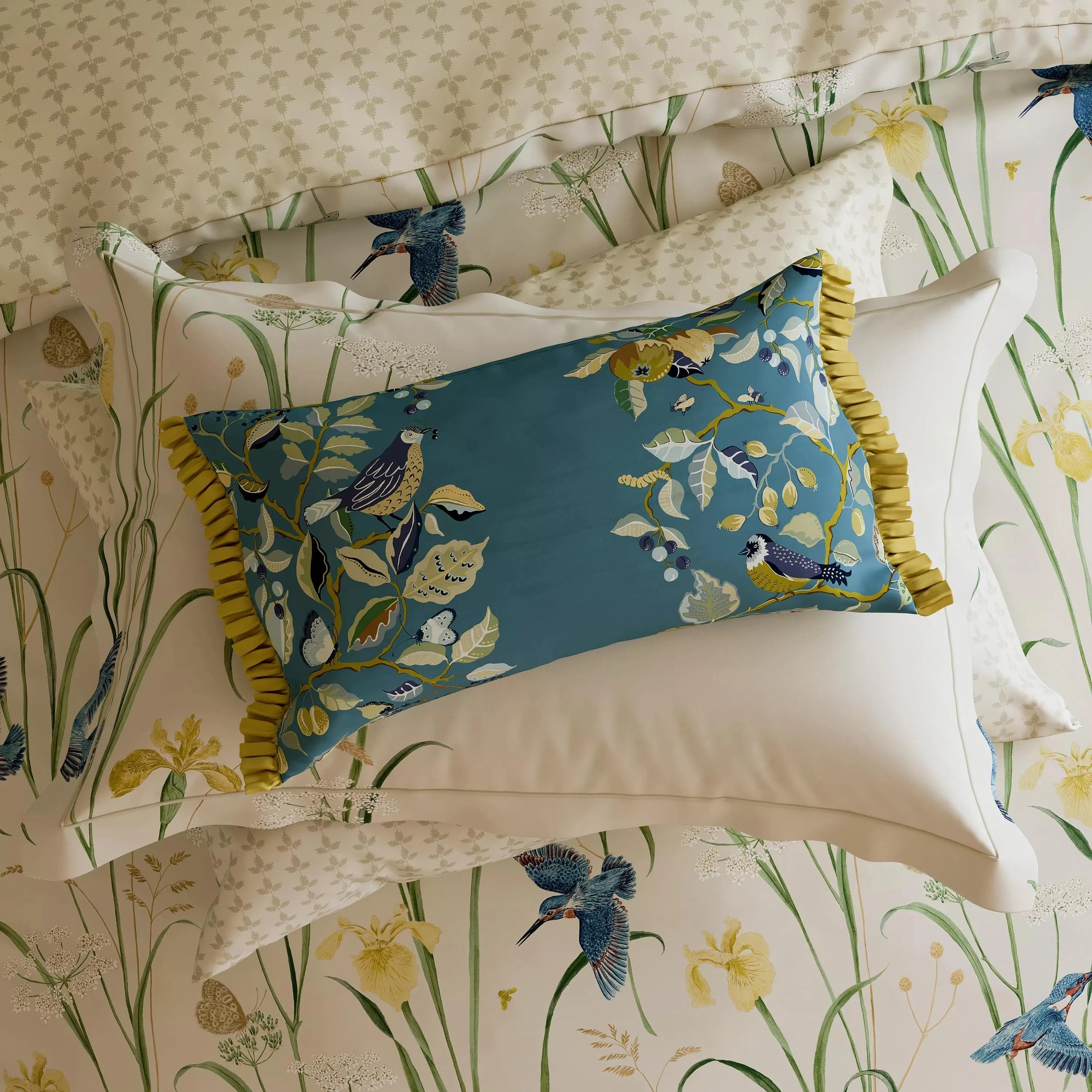 Sanderson Kingfisher & Iris Cover Set Size Double in Azure & Linen
