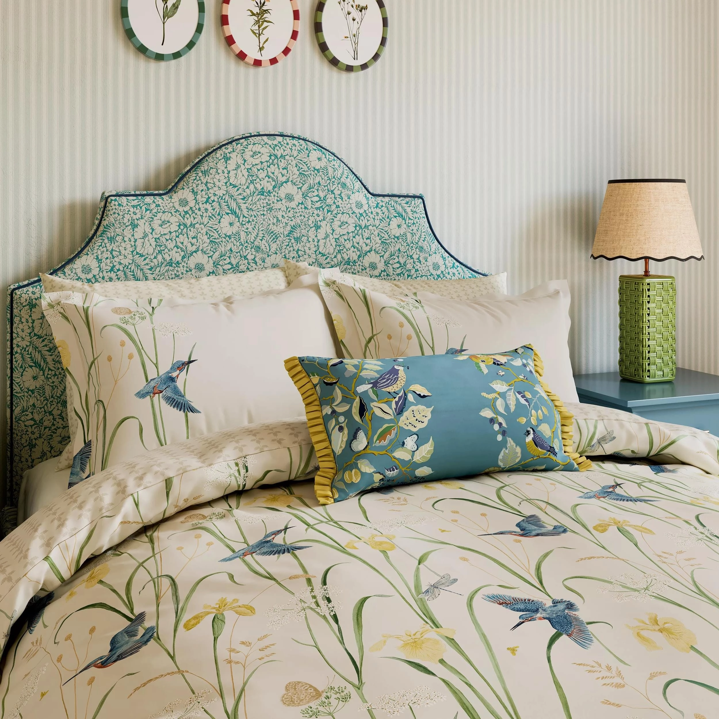 Sanderson Kingfisher & Iris Cover Set Size Double in Azure & Linen