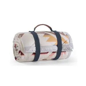 Shifting Dunes Quilted Roll-Up Throw bookcase, standing shelf