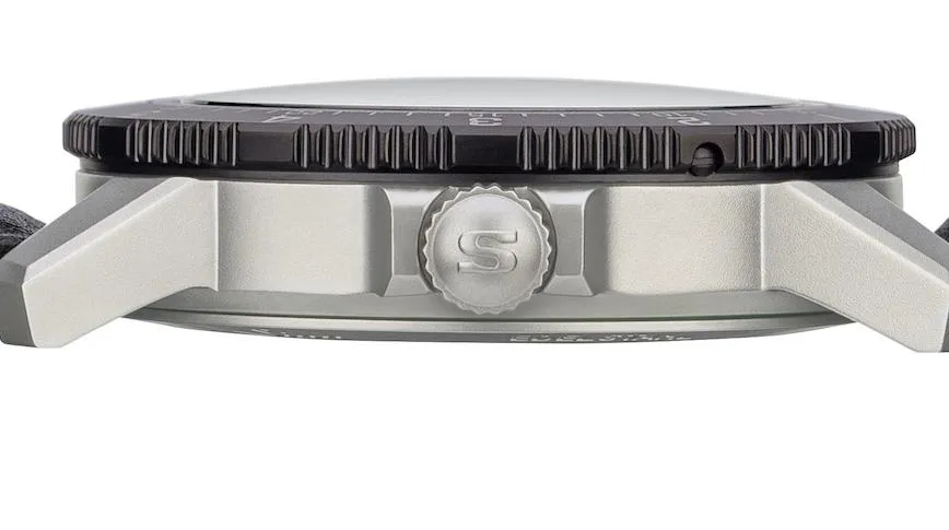 Sinn Watches Sinn 105 St Sa H-Link Bracelet Watch