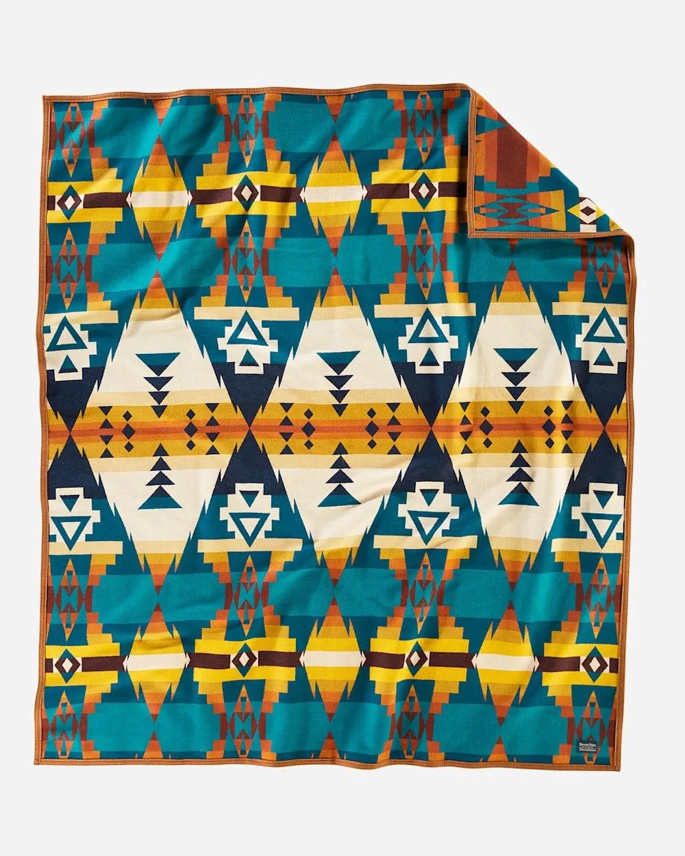 Siskiyou Twin Blanket bookcase, standing shelf