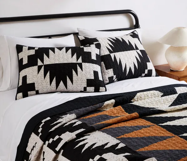 Spider Rock Quilt Set