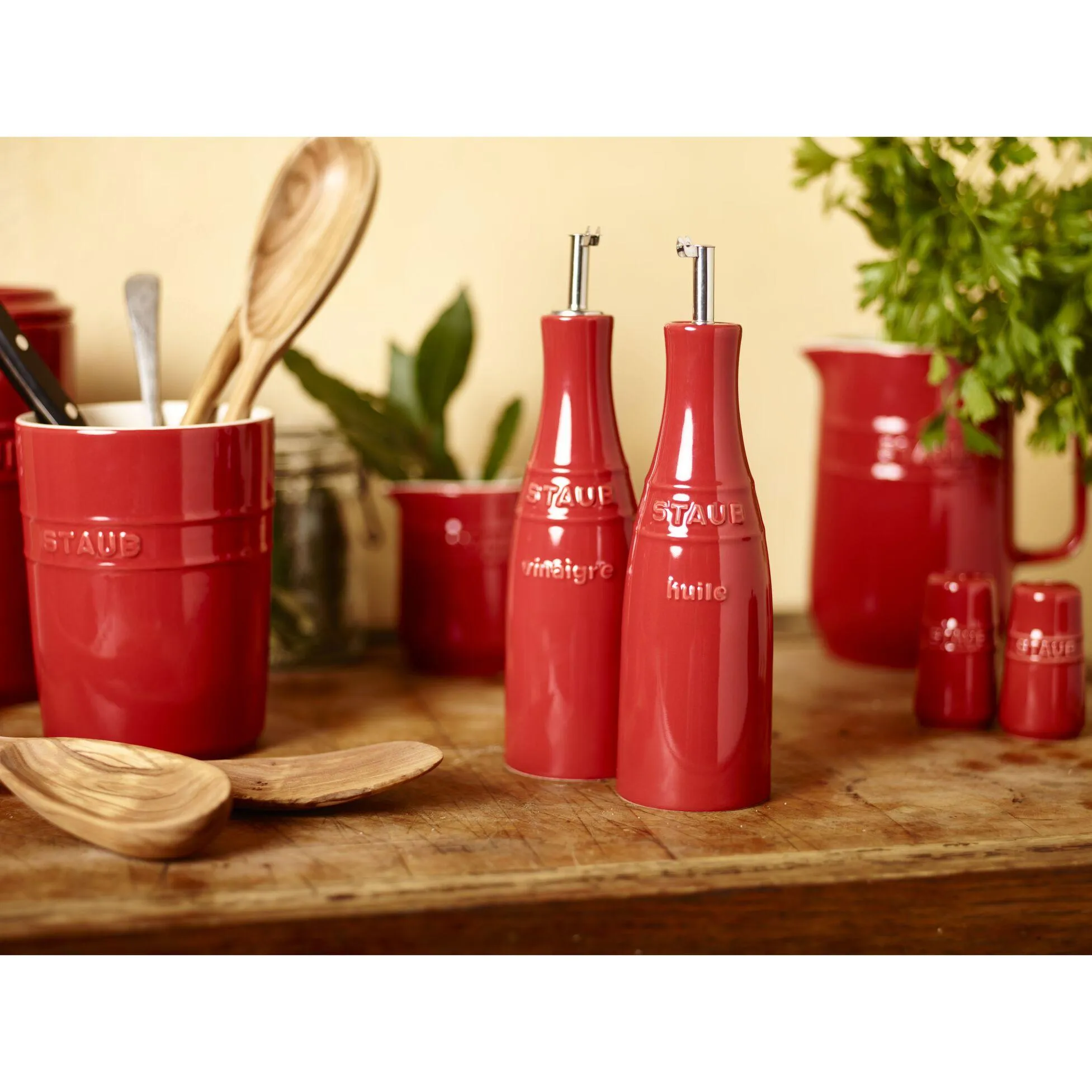 Staub 2-Piece Ceramic Oil and Vinegar Set 40511-788