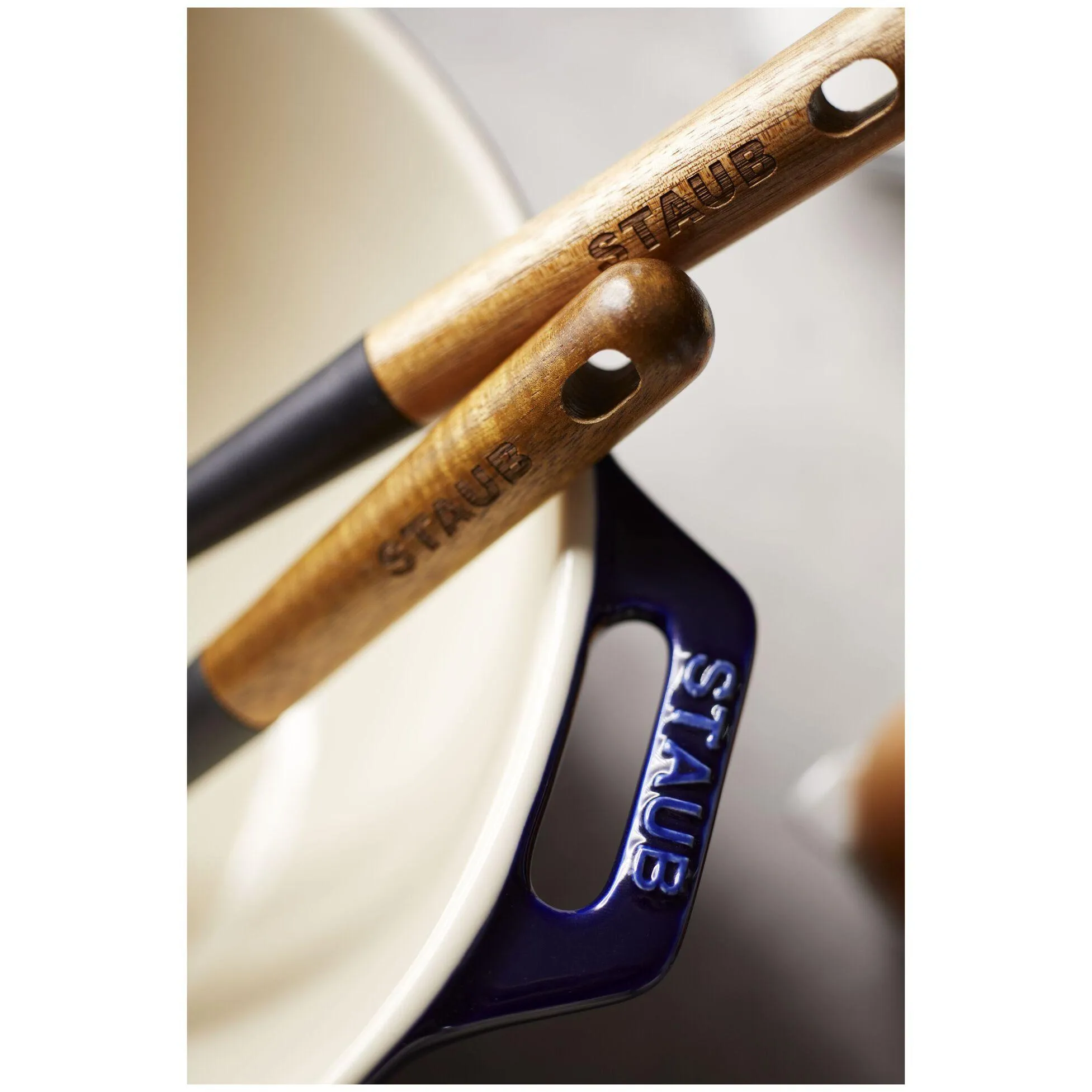 Staub Silicone Pastry Scraper, 30 cm 1003594