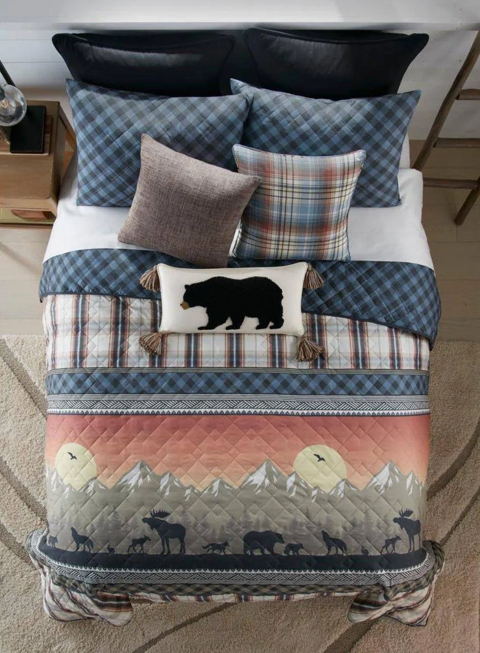 Sunrise Walk Quilted Bedding Set