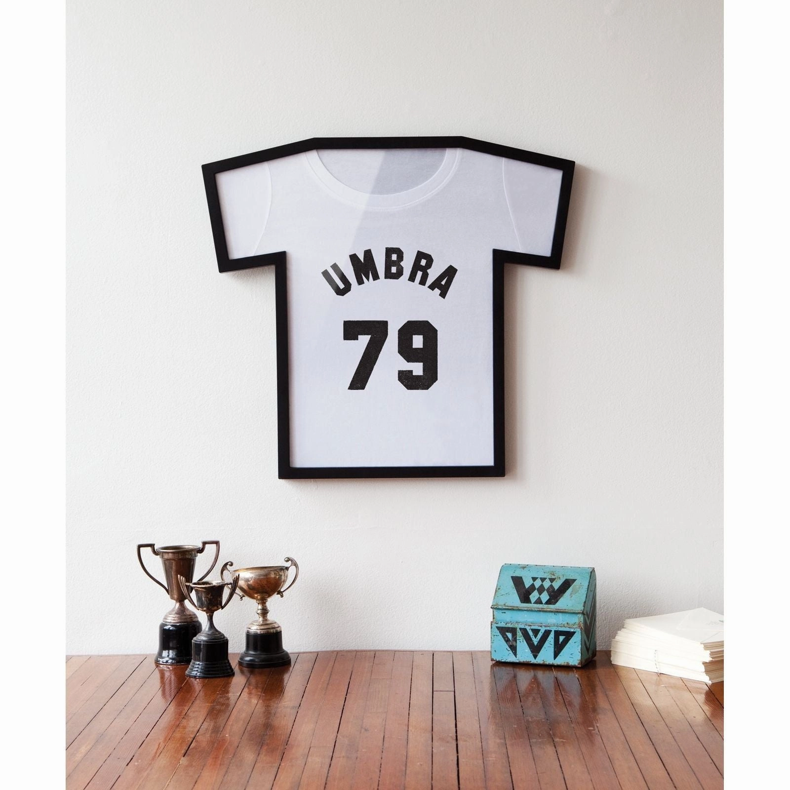 T-Frame T-Shirt Display
