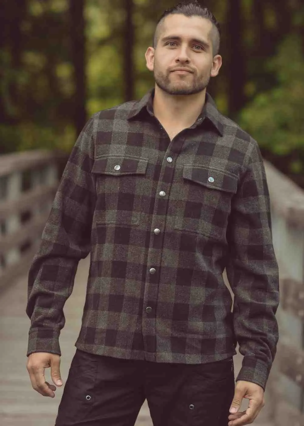 TUNDRA Jacket in Wolf Plaid UNISEX