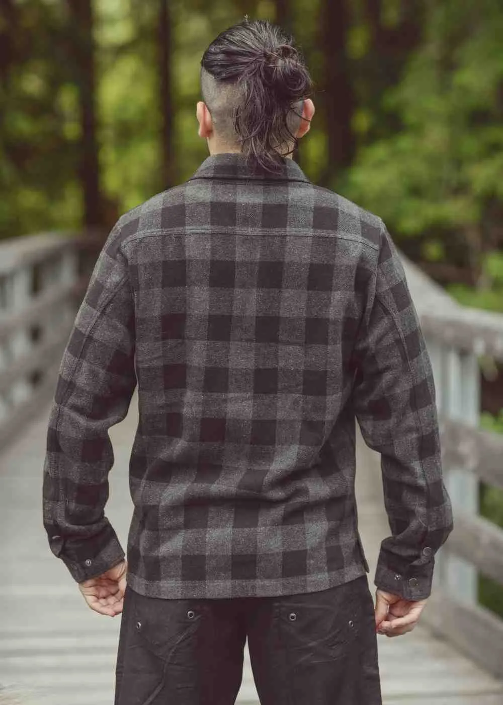 TUNDRA Jacket in Wolf Plaid UNISEX
