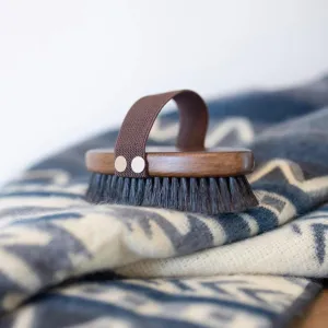 Ultimate Blanket Brush bookcase, standing shelf
