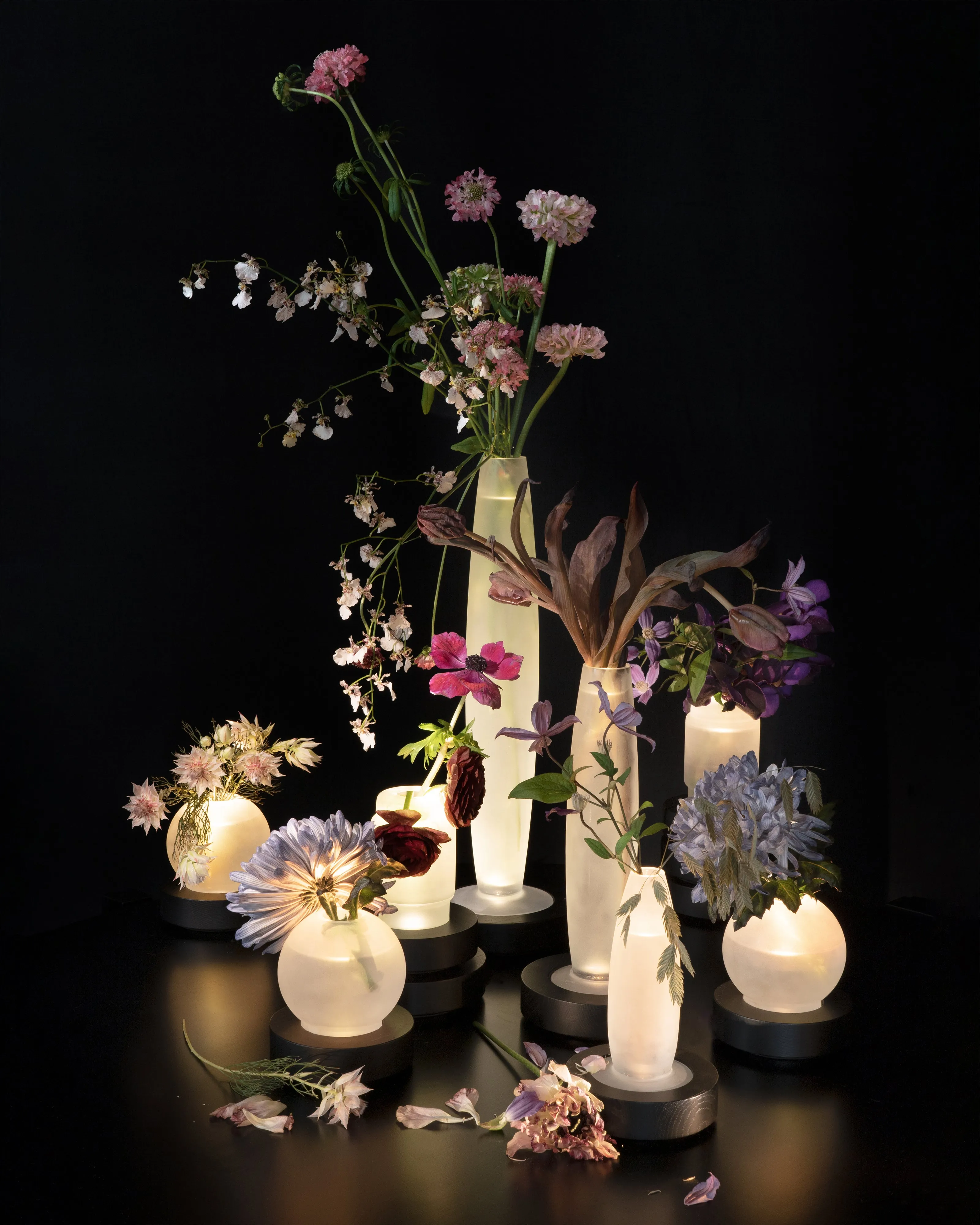 Vase/table lamp black white Lys 1