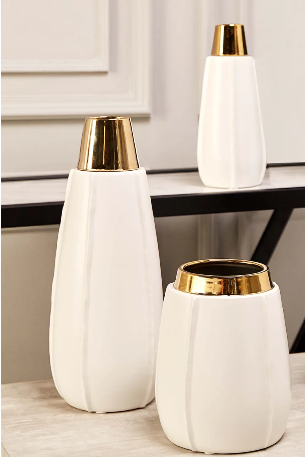 White Ceramic Modern Vase | Liang & Eimil Vicar