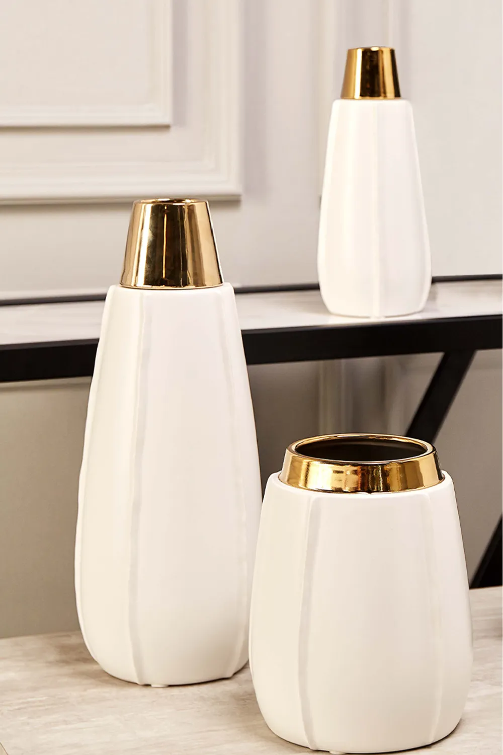 White Ceramic Modern Vase | Liang & Eimil Vicar