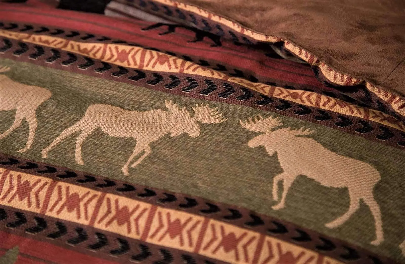 Wilbur Mountain Rustic Lodge Bedding