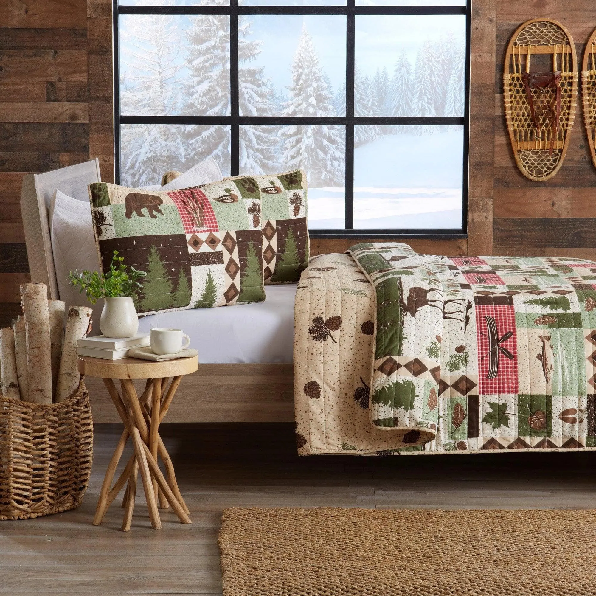 Wild Forest Reversible Quilt Set