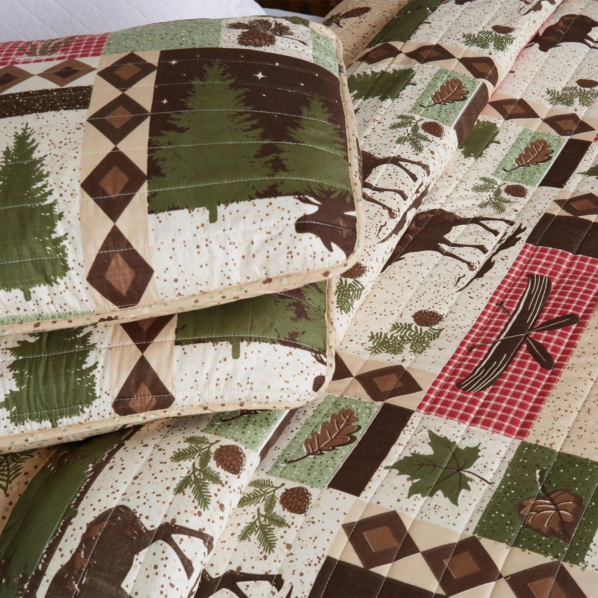 Wild Forest Reversible Quilt Set