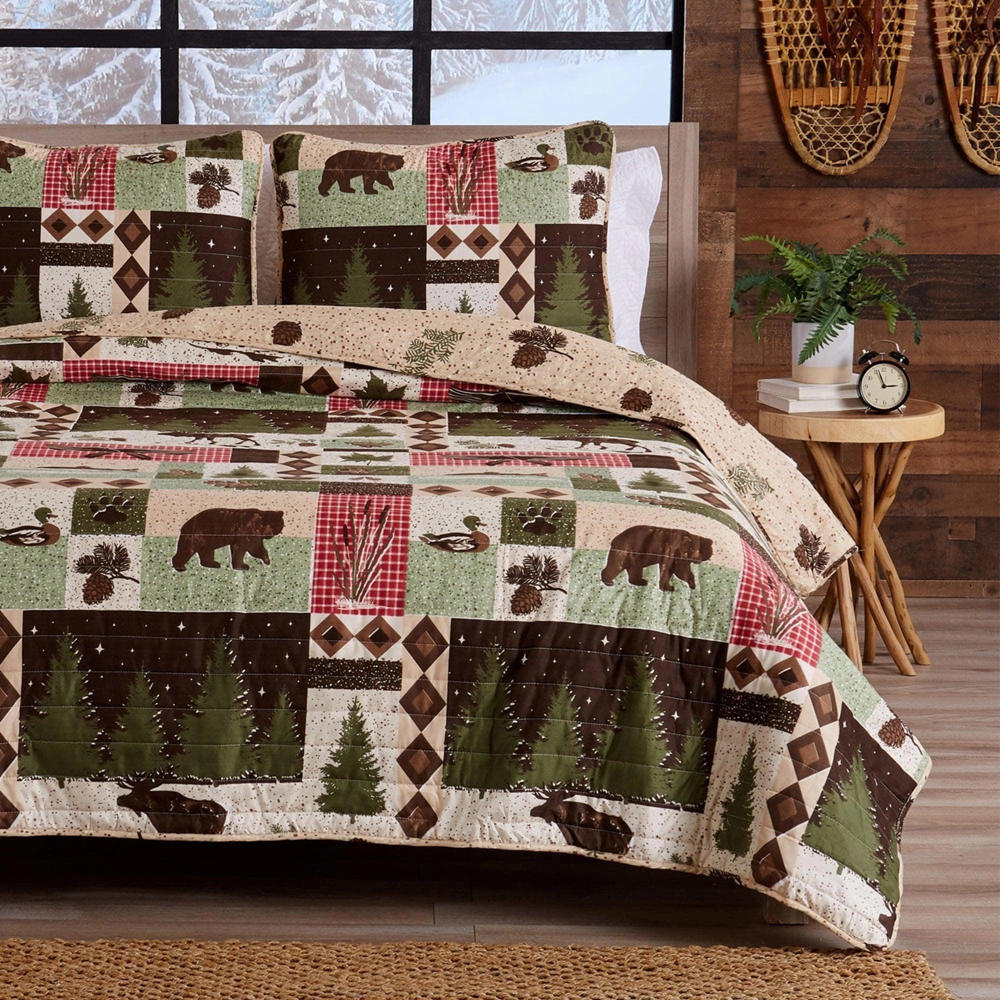 Wild Forest Reversible Quilt Set