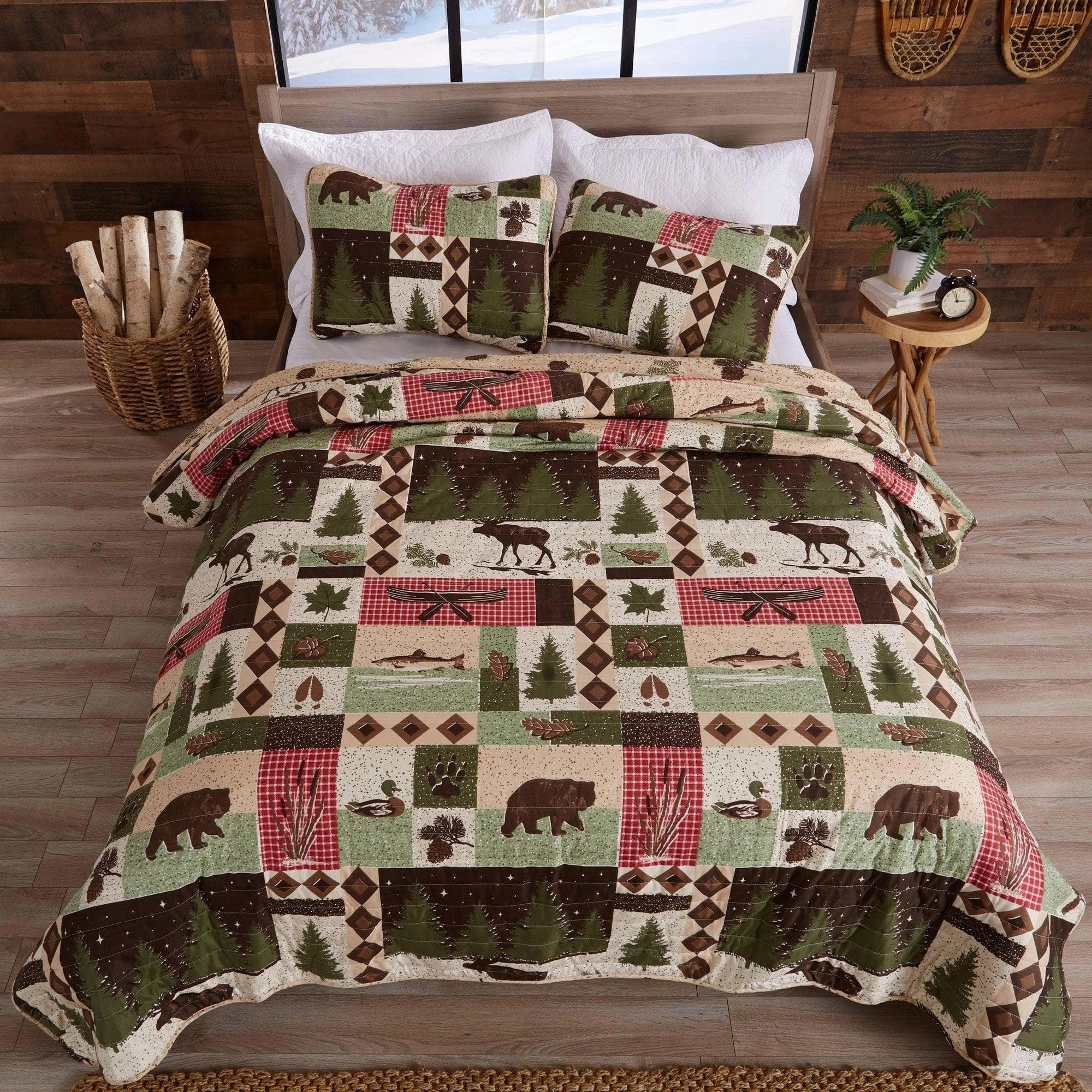 Wild Forest Reversible Quilt Set