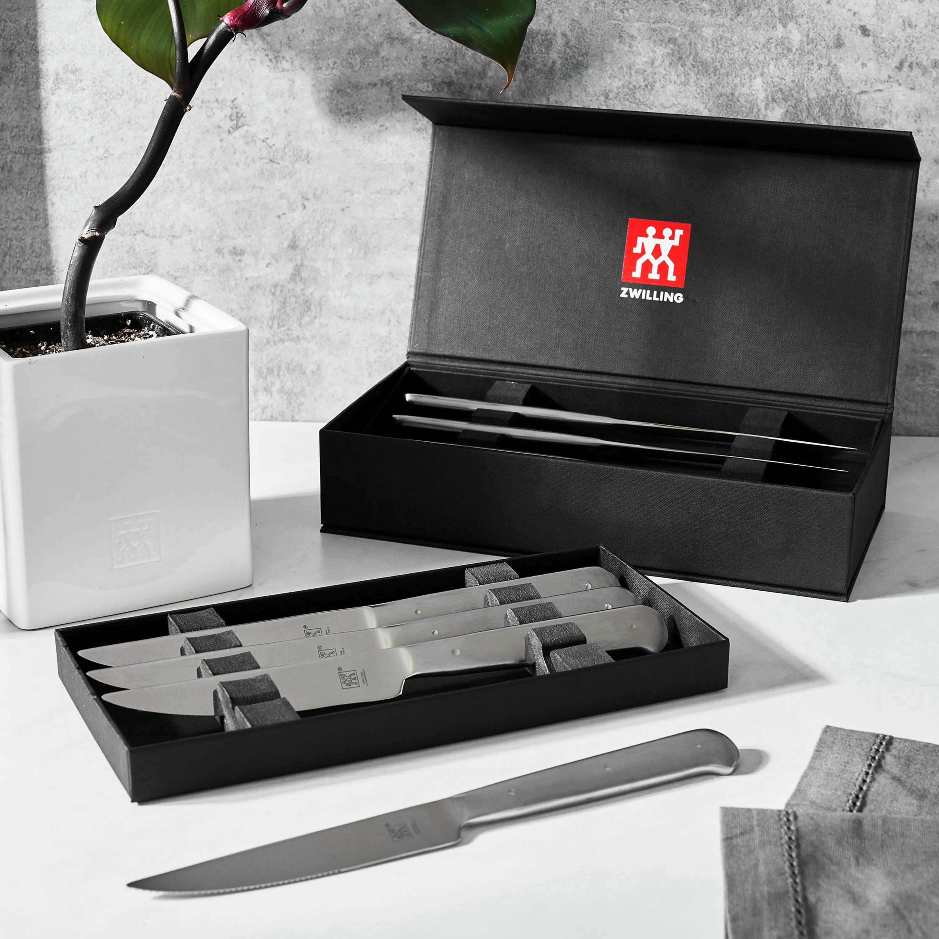 Zwilling 8-Piece Porterhouse Knife Set 1019399