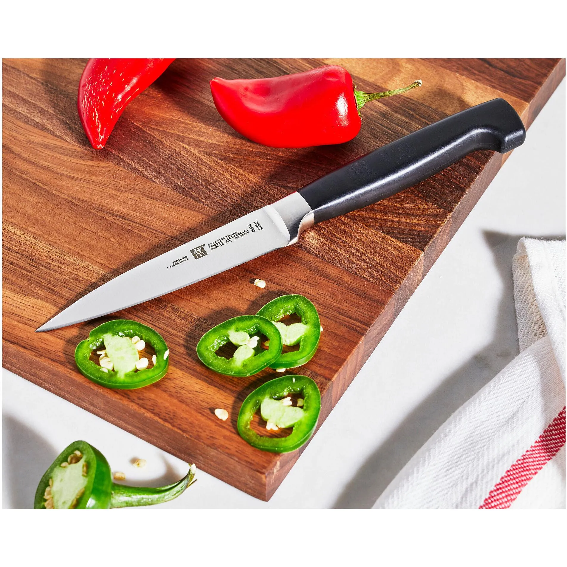 Zwilling Four Star 4-inch Paring Knife 1001533