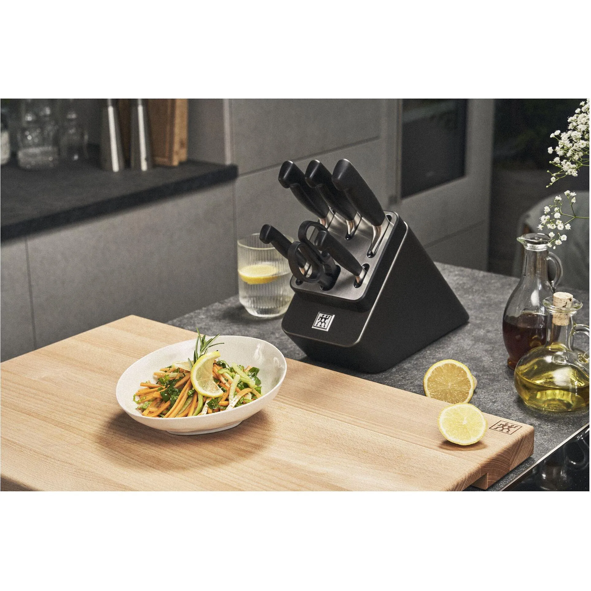 Zwilling Four Star 7-Piece Knife Block Set 1027272