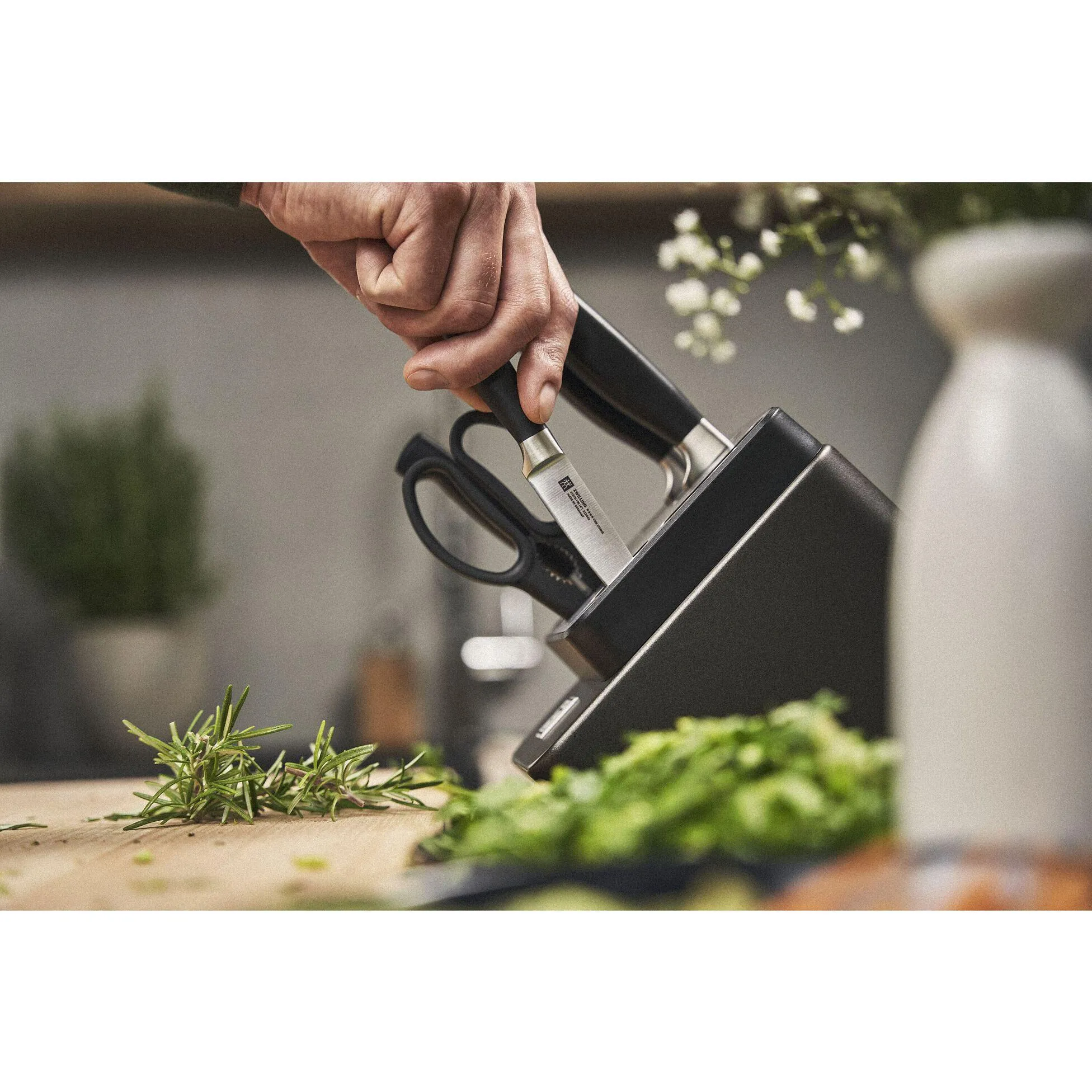 Zwilling Four Star 7-Piece Knife Block Set 1027272