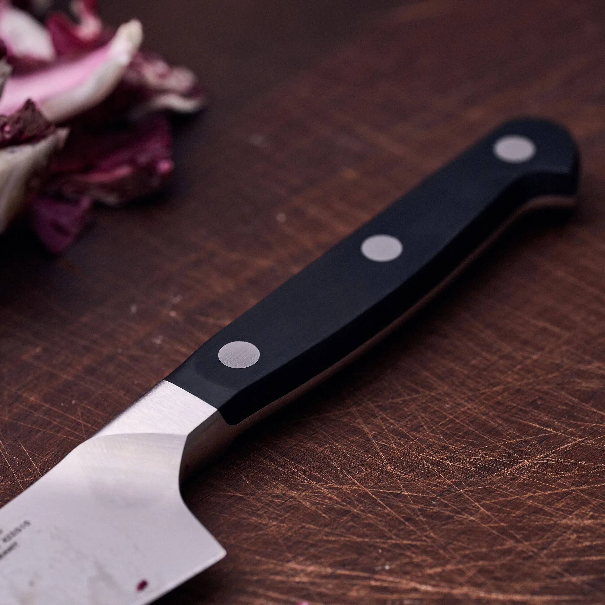 Zwilling Pro 5.5-inch Chef's Knife 1002755