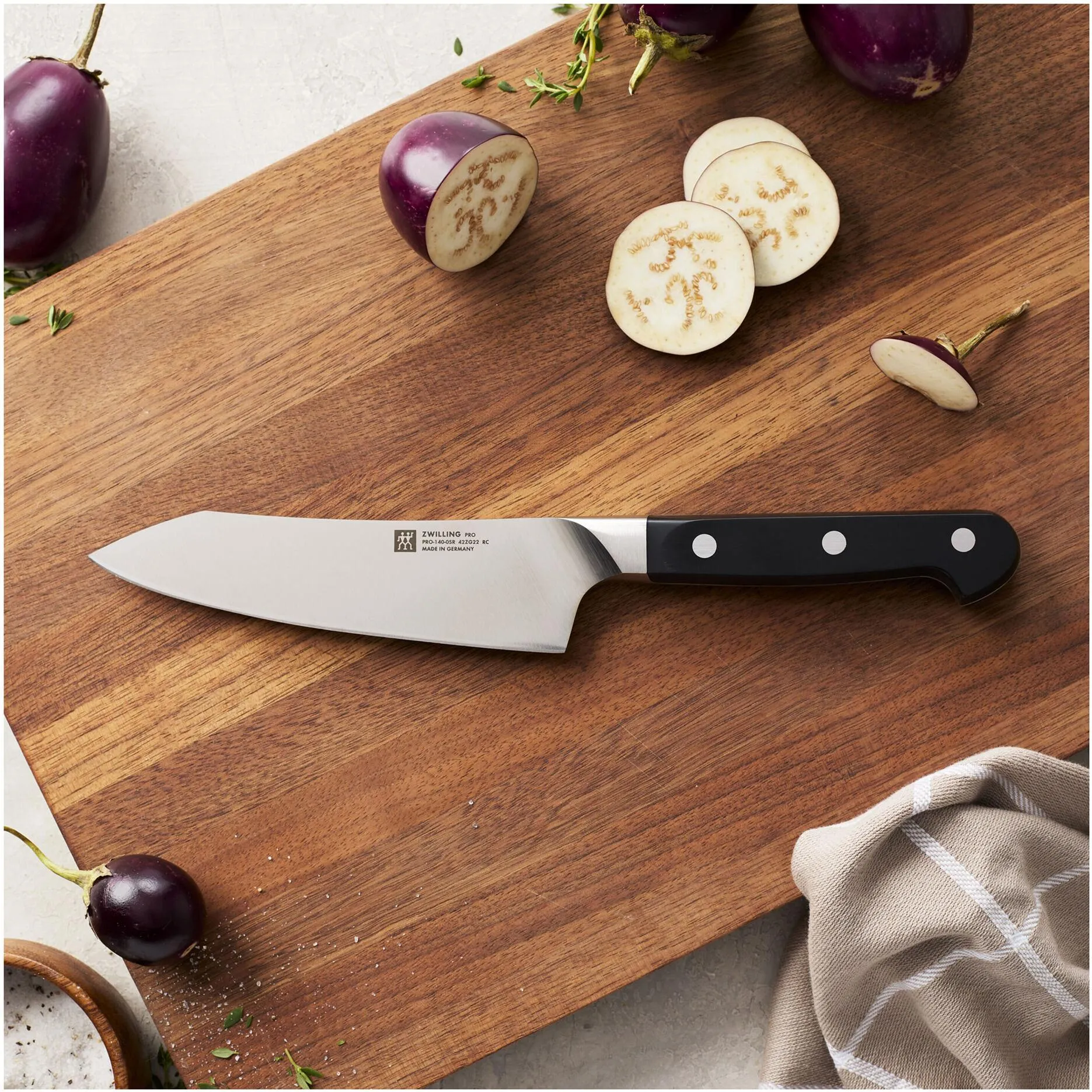 Zwilling Pro 5.5-inch Rocking Santoku Knife 1030464