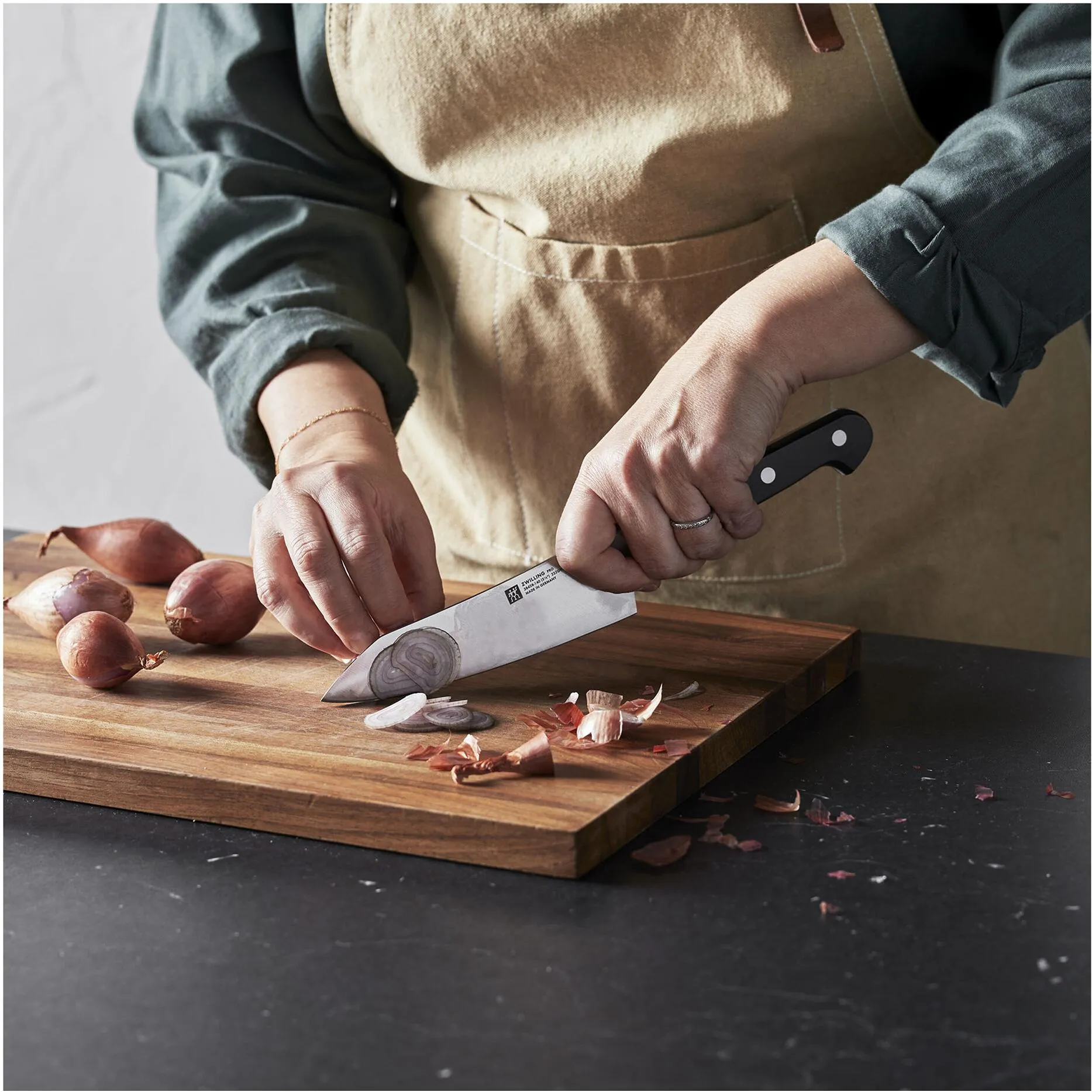 Zwilling Pro 5.5-inch Rocking Santoku Knife 1030464