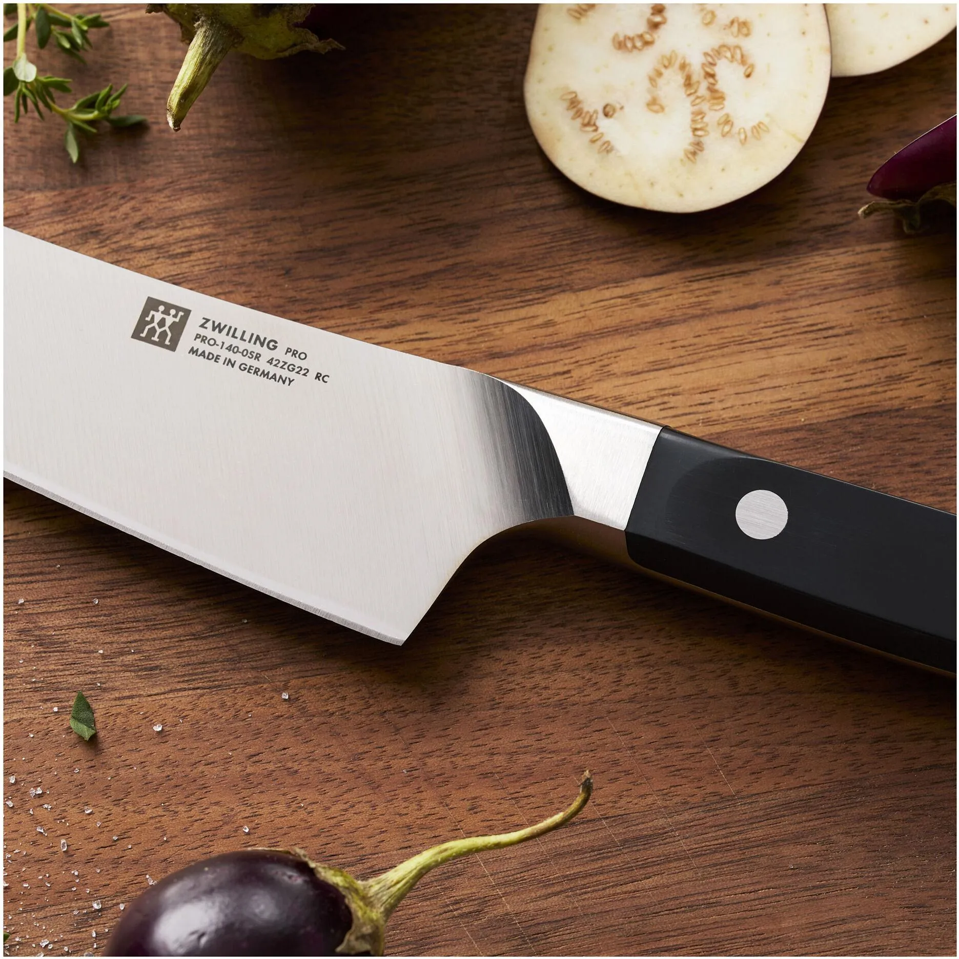 Zwilling Pro 5.5-inch Rocking Santoku Knife 1030464