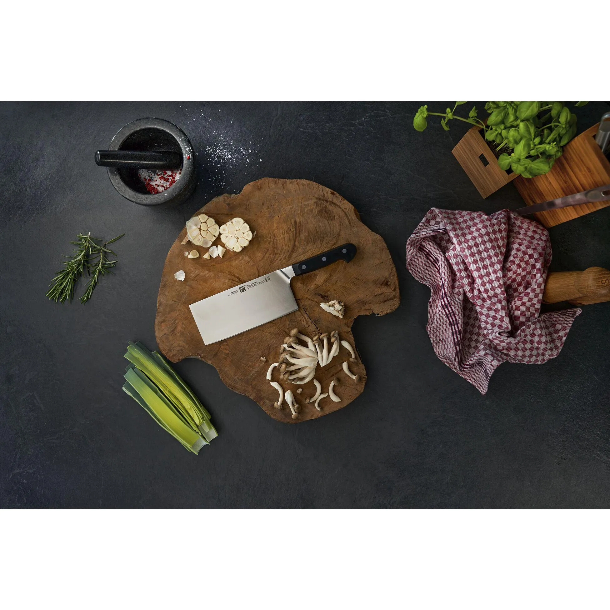 Zwilling Pro 7-inch Chinese Chef's Knife 1002848