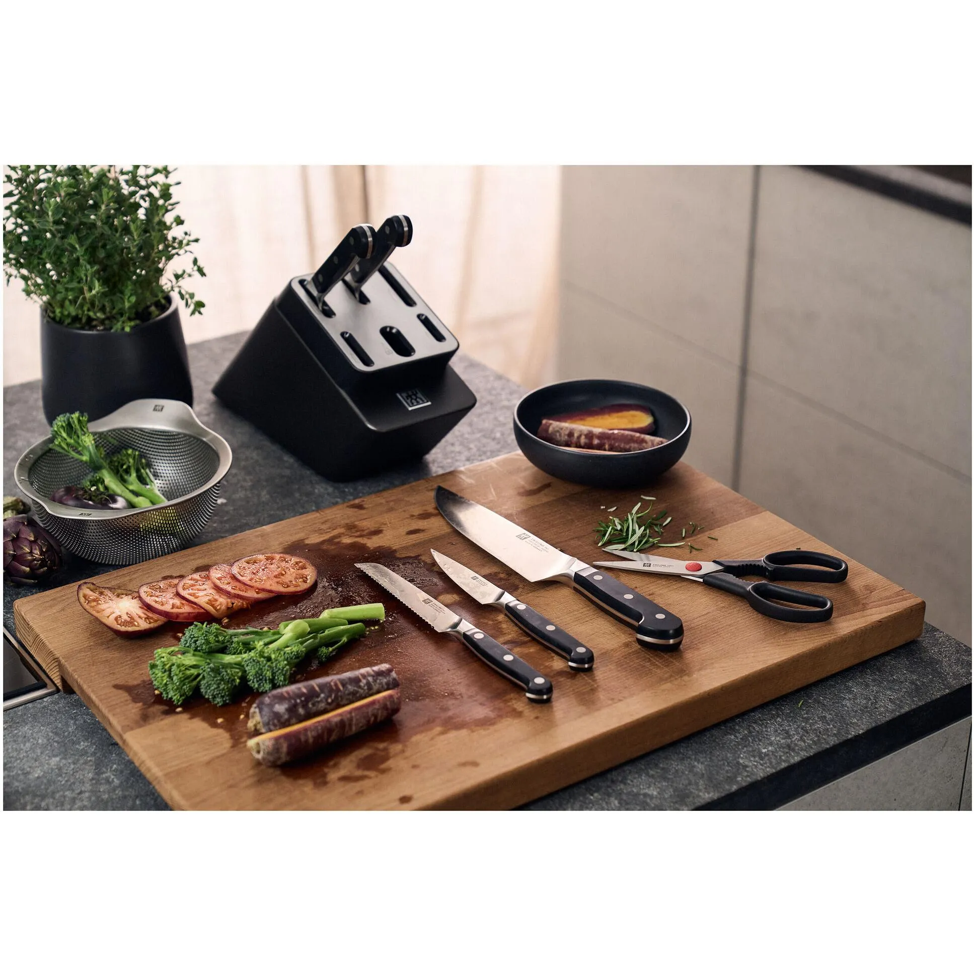 Zwilling Pro 7-Piece Knife Block Set 1029641