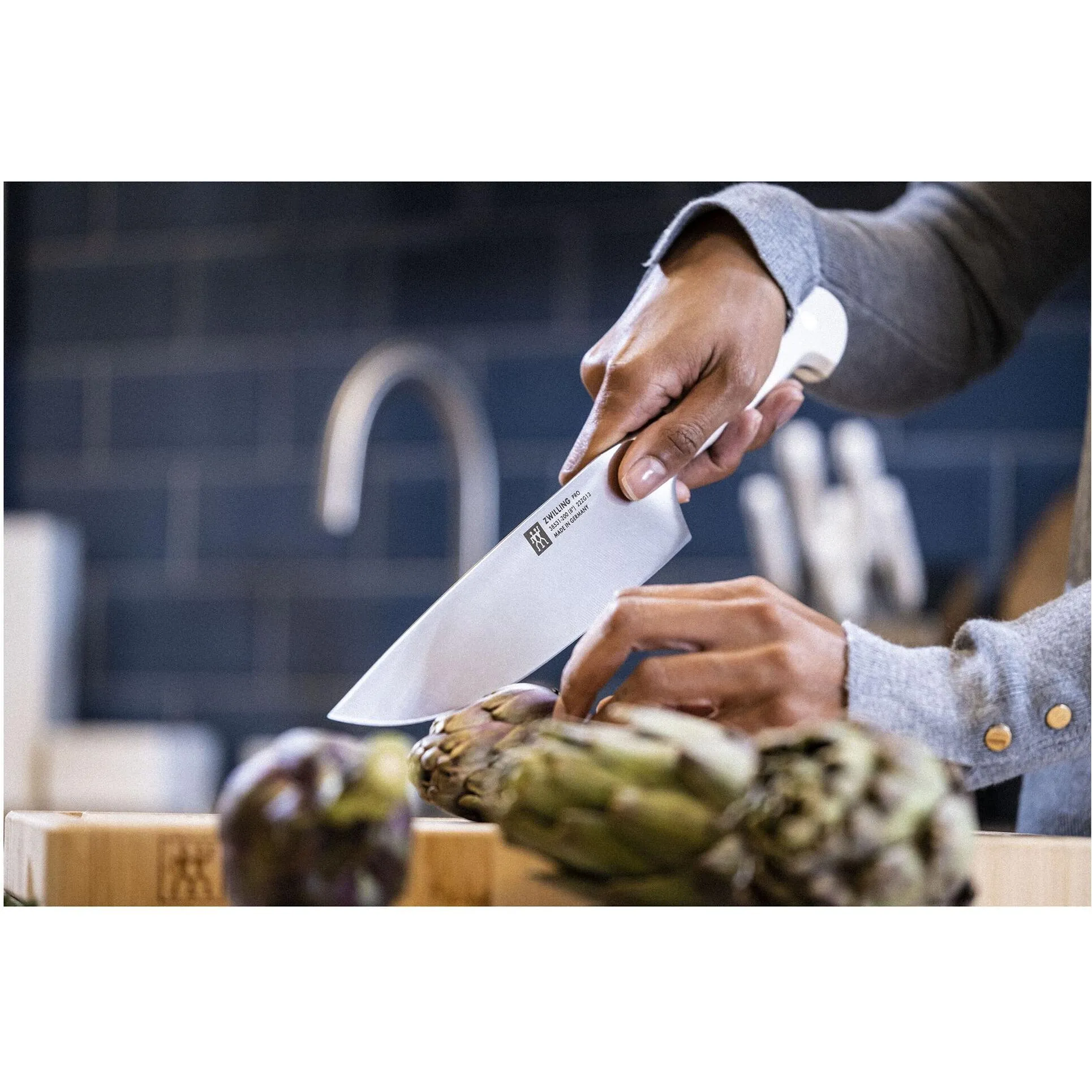 Zwilling Pro Le Blanc 8-inch Chef's Knife 1023904