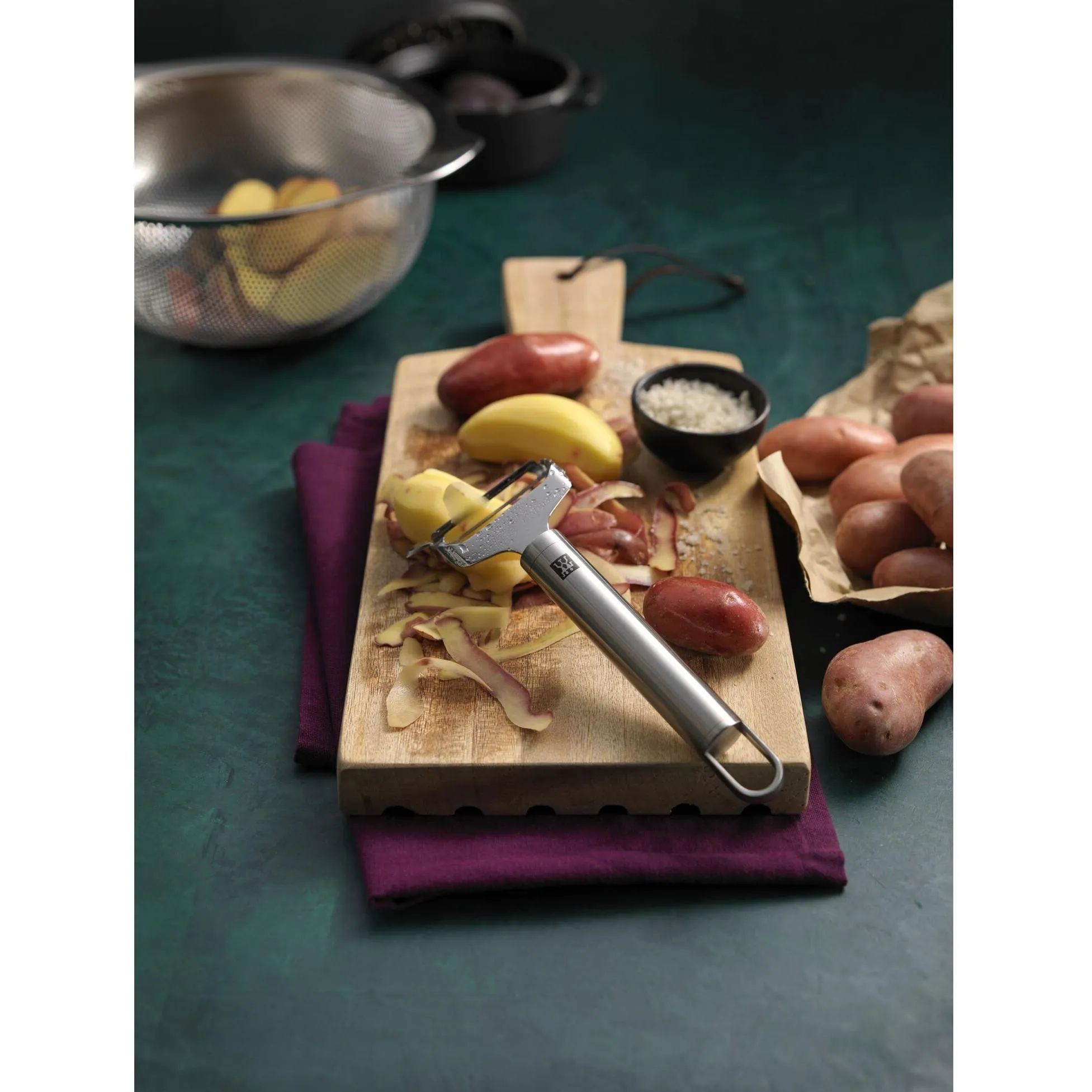 Zwilling Pro Swivel Peeler 1002517