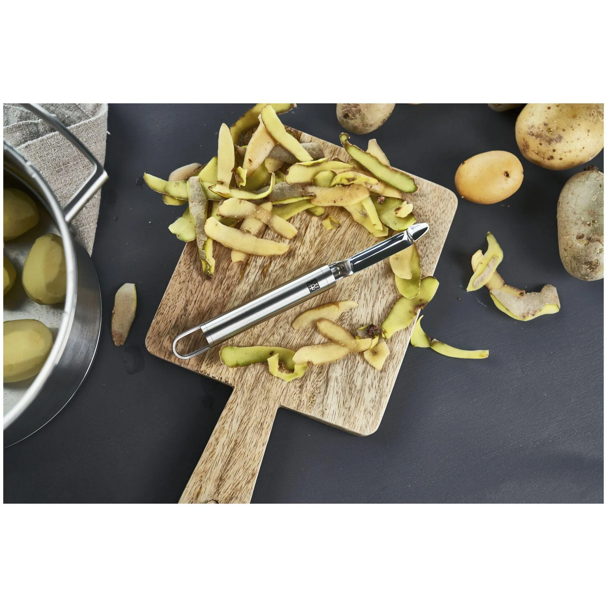 Zwilling Pro Swivel Peeler 1002545